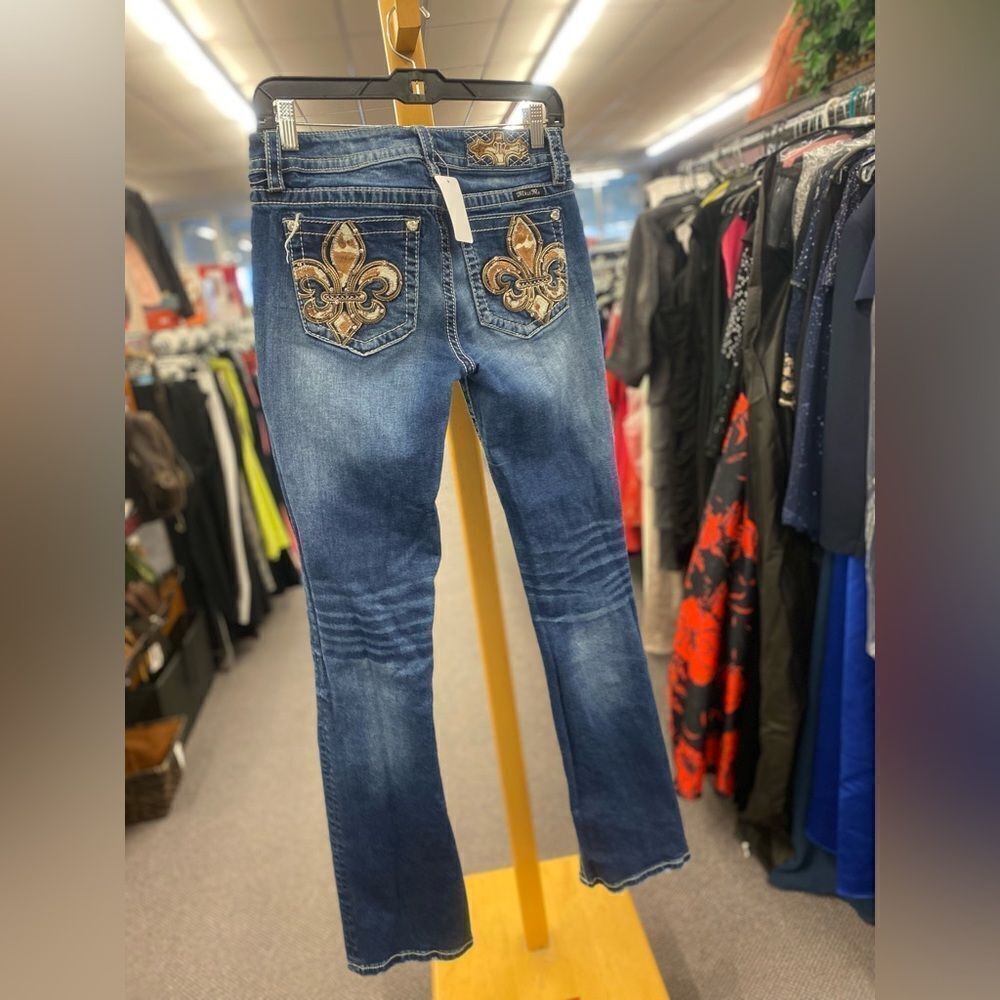 28 Miss Me jeans - Picture 3 of 4